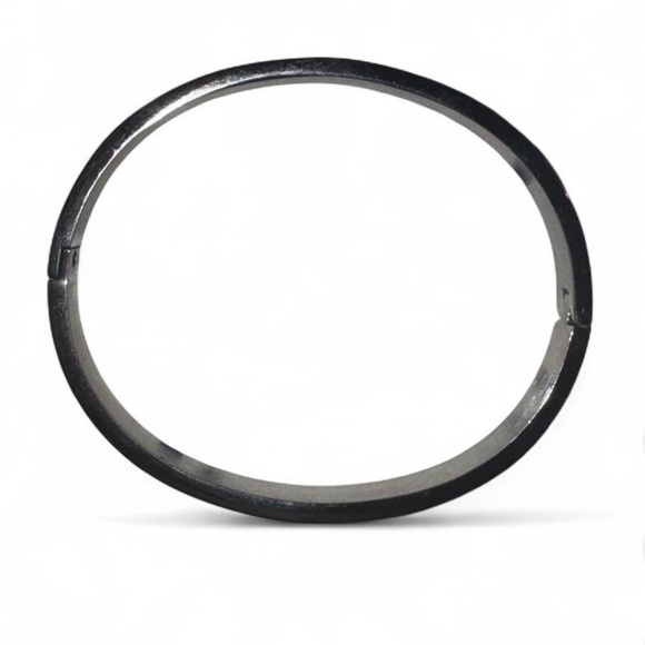 Sterling silver bracelet with studs - Picture 3 of 3